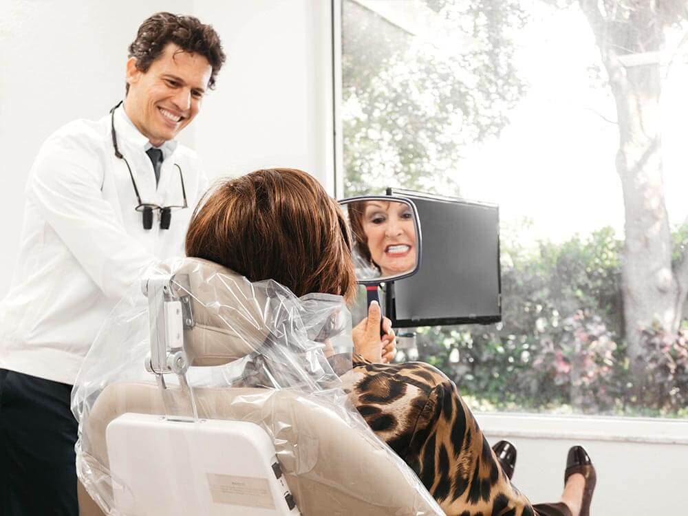 Roberto Macedo Dentistry About1